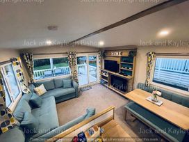 Newquay Bay Resort - Holiday Accommodation 16040 - Cornwall - 1185898 - thumbnail photo 5