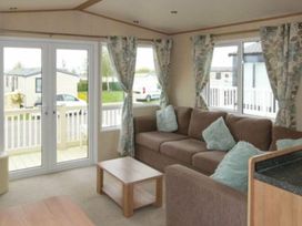 Golden Palm Resort - Holiday Accommodation 16069 - Lincolnshire - 1185905 - thumbnail photo 3