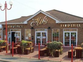 Golden Palm Resort - Holiday Accommodation 16069 - Lincolnshire - 1185905 - thumbnail photo 9