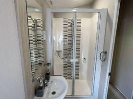 Hopton Holiday Village - Holiday Accommodation 16076 - Suffolk & Essex - 1185908 - thumbnail photo 6