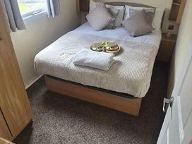 Regent Bay Holiday Park - Holiday Accommodation 16080 - Lake District - 1185911 - thumbnail photo 2