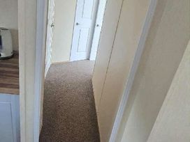 Regent Bay Holiday Park - Holiday Accommodation 16080 - Lake District - 1185911 - thumbnail photo 6