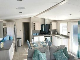 Hoburne Bashley - Holiday Accommodation 16084 - Hampshire - 1185912 - thumbnail photo 2