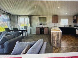Barmouth Bay Holiday Village - Holiday Accommodation 16089 - Mid Wales - 1185913 - thumbnail photo 2