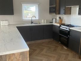 Barmouth Bay Holiday Village - Holiday Accommodation 16089 - Mid Wales - 1185913 - thumbnail photo 11