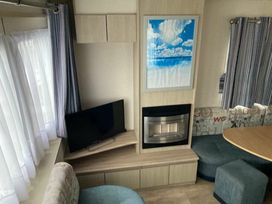 Greenacres Holiday Park - Holiday Accommodation 16092 - North Wales - 1185914 - thumbnail photo 2