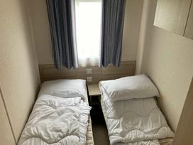 Greenacres Holiday Park - Holiday Accommodation 16092 - North Wales - 1185914 - thumbnail photo 4