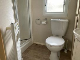 Greenacres Holiday Park - Holiday Accommodation 16092 - North Wales - 1185914 - thumbnail photo 6