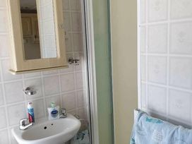 Caister Holiday Park - Holiday Accommodation 16117 - Norfolk - 1185918 - thumbnail photo 15