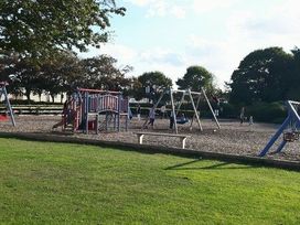 Primrose Valley Holiday Park - Holiday Accommodation 1612 - North Yorkshire (incl. Whitby) - 1185919 - thumbnail photo 4