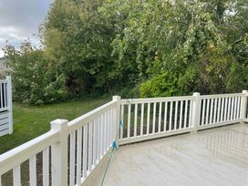 Trecco Bay - Holiday Accommodation 16124 - Somerset & Wiltshire - 1185921 - thumbnail photo 3