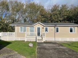 Trecco Bay - Holiday Accommodation 16124 - Somerset & Wiltshire - 1185921 - thumbnail photo 15