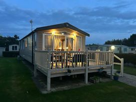 Butlins Skegness - Holiday Accommodation 16135 - Lincolnshire - 1185925 - thumbnail photo 2