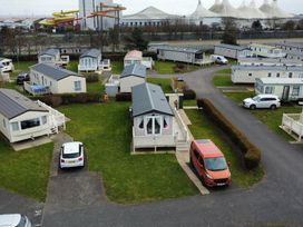 Butlins Skegness - Holiday Accommodation 16135 - Lincolnshire - 1185925 - thumbnail photo 3