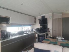Berwick Holiday Park - Holiday Accommodation 1614 - Scottish Lowlands - 1185926 - thumbnail photo 8