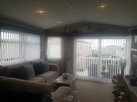 Berwick Holiday Park - Holiday Accommodation 1614 - Scottish Lowlands - 1185926 - thumbnail photo 10