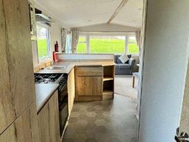 Grondre Holiday Park - Holiday Accommodation 16143 - South Wales - 1185927 - thumbnail photo 7
