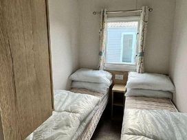 Grondre Holiday Park - Holiday Accommodation 16143 - South Wales - 1185927 - thumbnail photo 9