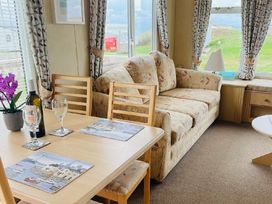 Perran Sands - Holiday Accommodation 16161 - Cornwall - 1185930 - thumbnail photo 2