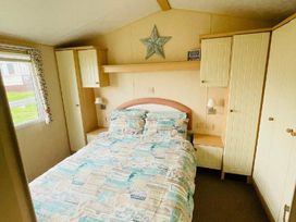 Perran Sands - Holiday Accommodation 16161 - Cornwall - 1185930 - thumbnail photo 9