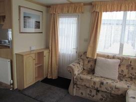 Thornwick Bay Holiday Village - Holiday Accommodation 16176 - North Yorkshire (incl. Whitby) - 1185936 - thumbnail photo 2