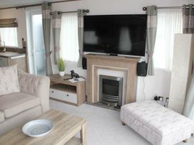 Whitecliff Bay Holiday Park - Holiday Accommodation 16182 - Isle of Wight & Hampshire - 1185937 - thumbnail photo 5