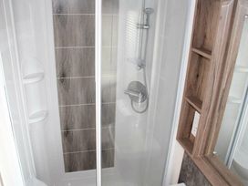 Whitecliff Bay Holiday Park - Holiday Accommodation 16182 - Isle of Wight & Hampshire - 1185937 - thumbnail photo 10