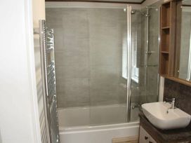 Whitecliff Bay Holiday Park - Holiday Accommodation 16182 - Isle of Wight & Hampshire - 1185937 - thumbnail photo 11