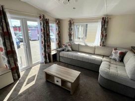 Golden Palm Resort - Holiday Accommodation 16189 - Lincolnshire - 1185938 - thumbnail photo 6
