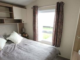 Golden Palm Resort - Holiday Accommodation 16189 - Lincolnshire - 1185938 - thumbnail photo 11