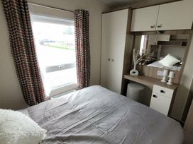 Golden Palm Resort - Holiday Accommodation 16189 - Lincolnshire - 1185938 - thumbnail photo 10
