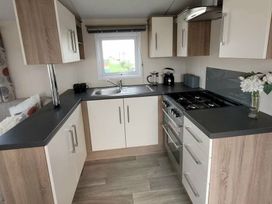 Golden Palm Resort - Holiday Accommodation 16189 - Lincolnshire - 1185938 - thumbnail photo 14