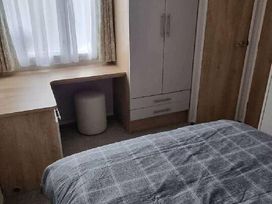 Seashore Holiday Park - Holiday Accommodation 16220 - Norfolk - 1185944 - thumbnail photo 7