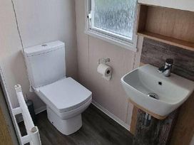 Seashore Holiday Park - Holiday Accommodation 16220 - Norfolk - 1185944 - thumbnail photo 10