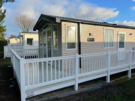 Seashore Holiday Park - Holiday Accommodation 16220 - Norfolk - 1185944 - thumbnail photo 15