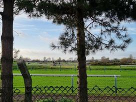 Seashore Holiday Park - Holiday Accommodation 16220 - Norfolk - 1185944 - thumbnail photo 17