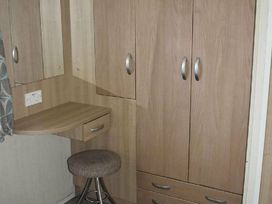Weymouth Bay Holiday Park - Holiday Accommodation 16230 - Dorset - 1185947 - thumbnail photo 12