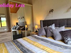 White Acres Holiday Park - Holiday Accommodation 16243 - Cornwall - 1185952 - thumbnail photo 12