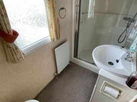 Seawick Holiday Park - Holiday Accommodation 16250 - Suffolk & Essex - 1185954 - thumbnail photo 2