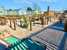 Seawick Holiday Park - Holiday Accommodation 16250 - Suffolk & Essex - 1185954 - thumbnail photo 13