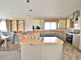 Regent Bay Holiday Park - Holiday Accommodation 16266 - Lake District - 1185959 - thumbnail photo 10