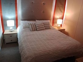 Regent Bay Holiday Park - Holiday Accommodation 16266 - Lake District - 1185959 - thumbnail photo 11