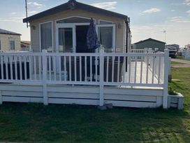 Lyons Sunnysands Holiday Park - Holiday Accommodation 16276 - Mid Wales - 1185961 - thumbnail photo 2