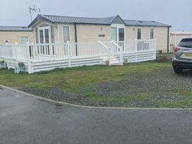 Lyons Sunnysands Holiday Park - Holiday Accommodation 16276 - Mid Wales - 1185961 - thumbnail photo 3