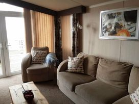 Lyons Sunnysands Holiday Park - Holiday Accommodation 16276 - Mid Wales - 1185961 - thumbnail photo 8