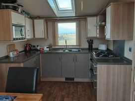 Lyons Sunnysands Holiday Park - Holiday Accommodation 16276 - Mid Wales - 1185961 - thumbnail photo 10
