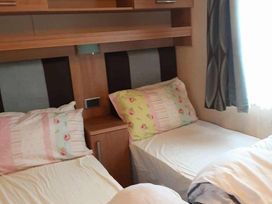 Lyons Sunnysands Holiday Park - Holiday Accommodation 16276 - Mid Wales - 1185961 - thumbnail photo 13