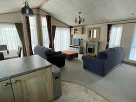 Hoburne Naish - Holiday Accommodation 16298 - Hampshire - 1185970 - thumbnail photo 3