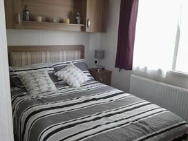 Kiln Park Holiday Park - Holiday Accommodation 16316 - South Wales - 1185977 - thumbnail photo 14