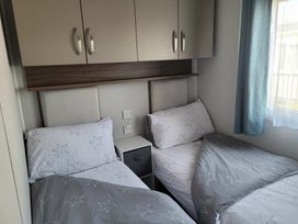 7 Lakes Country Park - Holiday Accommodation 16322 - Lincolnshire - 1185979 - thumbnail photo 6